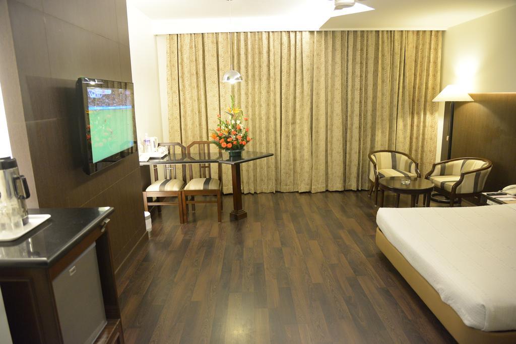 Hotel Heritage Inn Coimbatore Exterior photo
