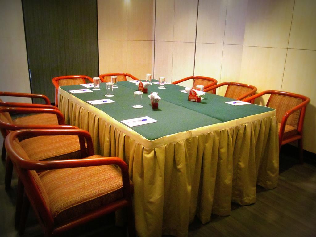 Hotel Heritage Inn Coimbatore Exterior photo